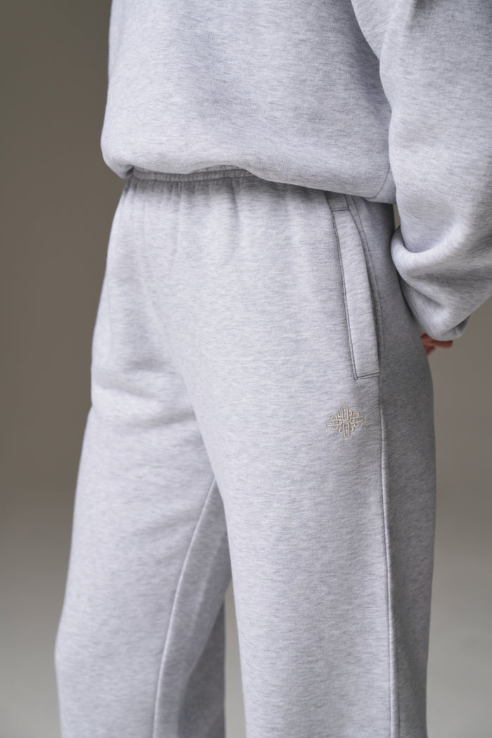 EMBROIDERED CREST RELAXED JOGGERS - GREY MARL