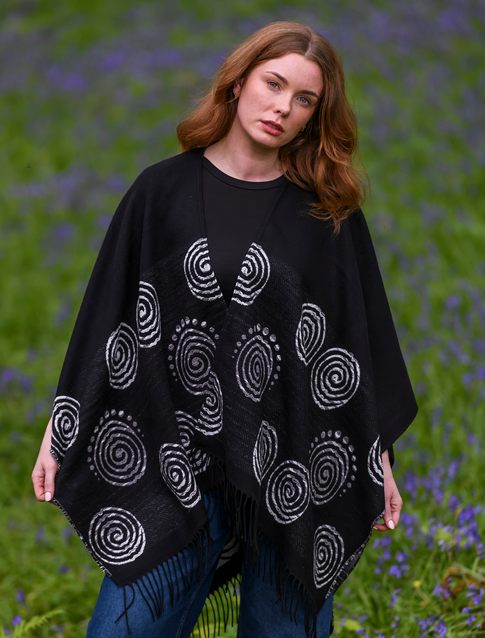 Fringed Celtic Spiral Shawl - Black & White #color_black-white