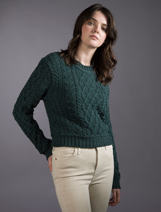 Ladies Cropped Aran Sweater – Evergreen #color_evergreen