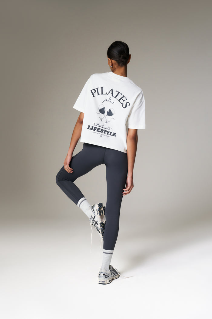 PILATES & PINOT BOXY T-SHIRT - OFF WHITE