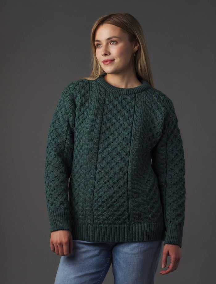 WOMEN'S HEAVYWEIGHT TRADITIONAL ARAN WOOL SWEATER - Moss Green #color_moss-green